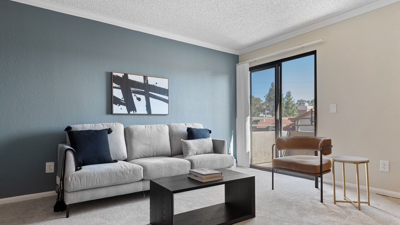 Photo of Livingroom in Rancho Penasquitos