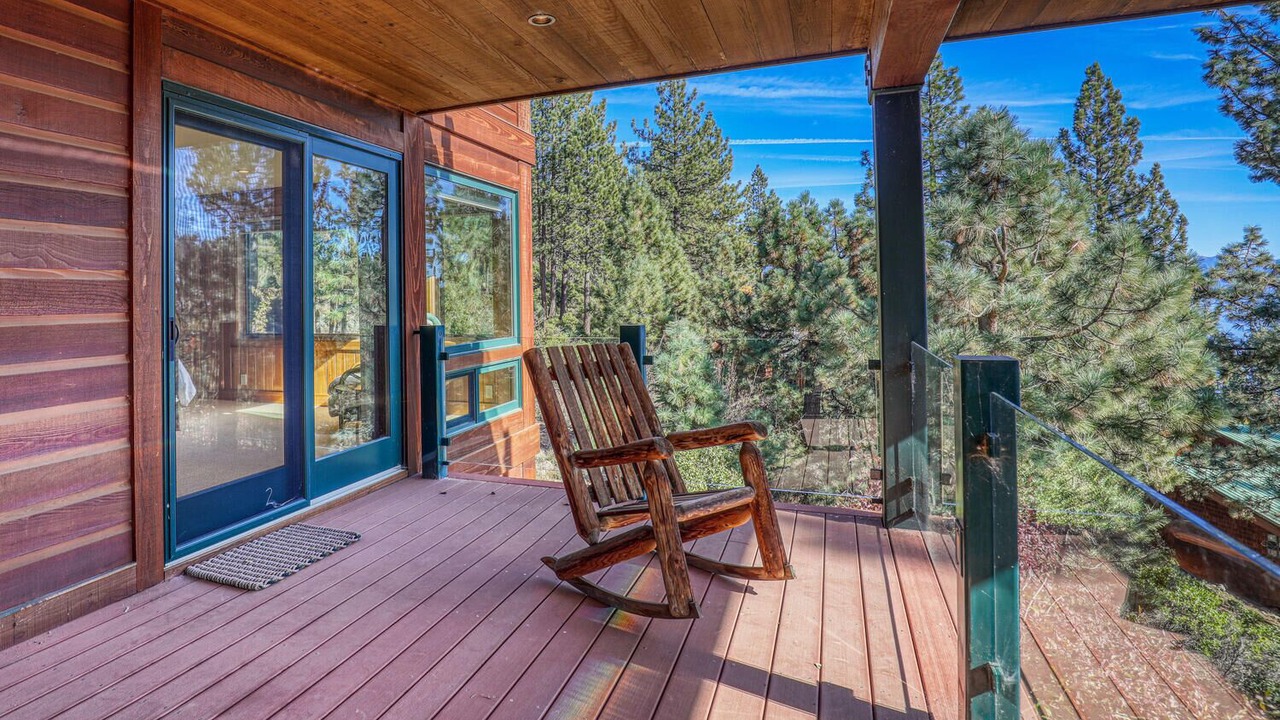 Photo of Patio Balcony in Lake Forest