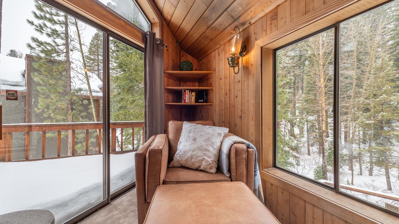 Photo of Livingroom in Alpine Meadows
