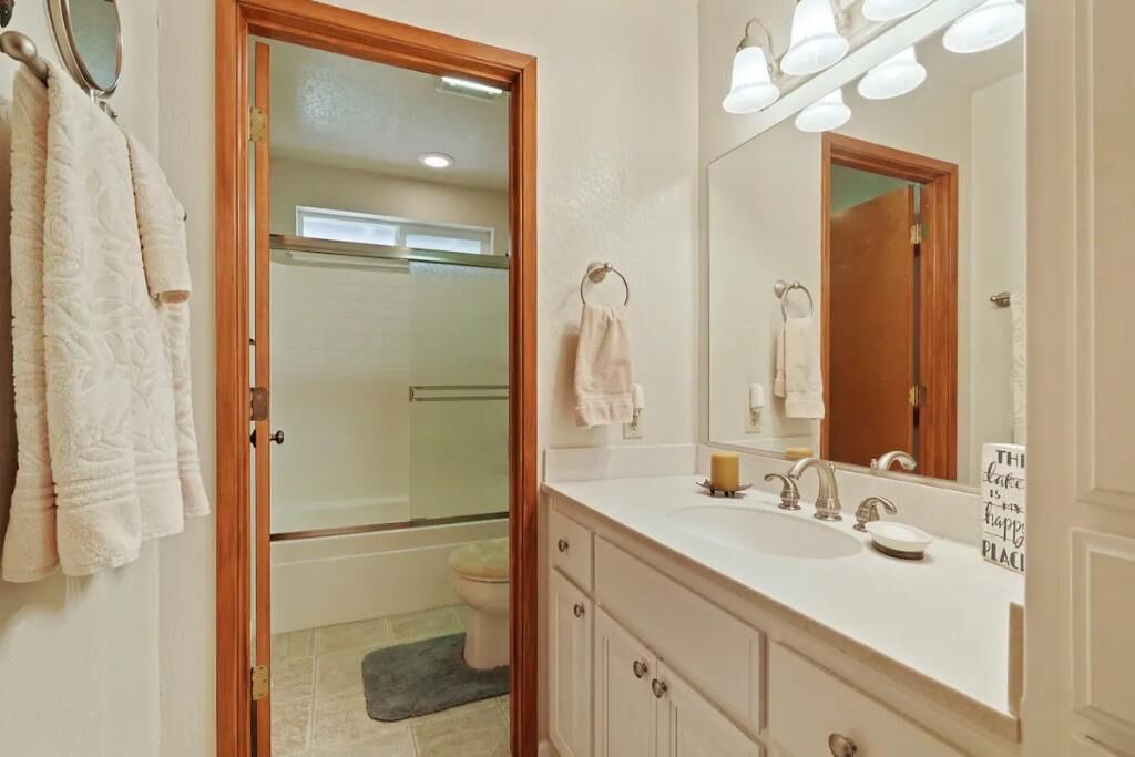 Photo of Bathroom in Long Barn