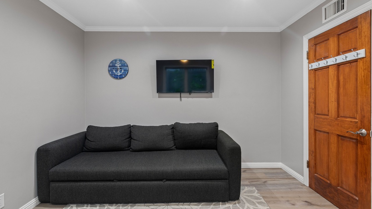 Photo of Livingroom in Alamitos Beach