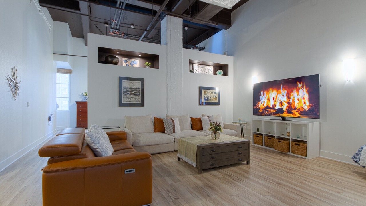 Photo of Livingroom in Cortez Hill