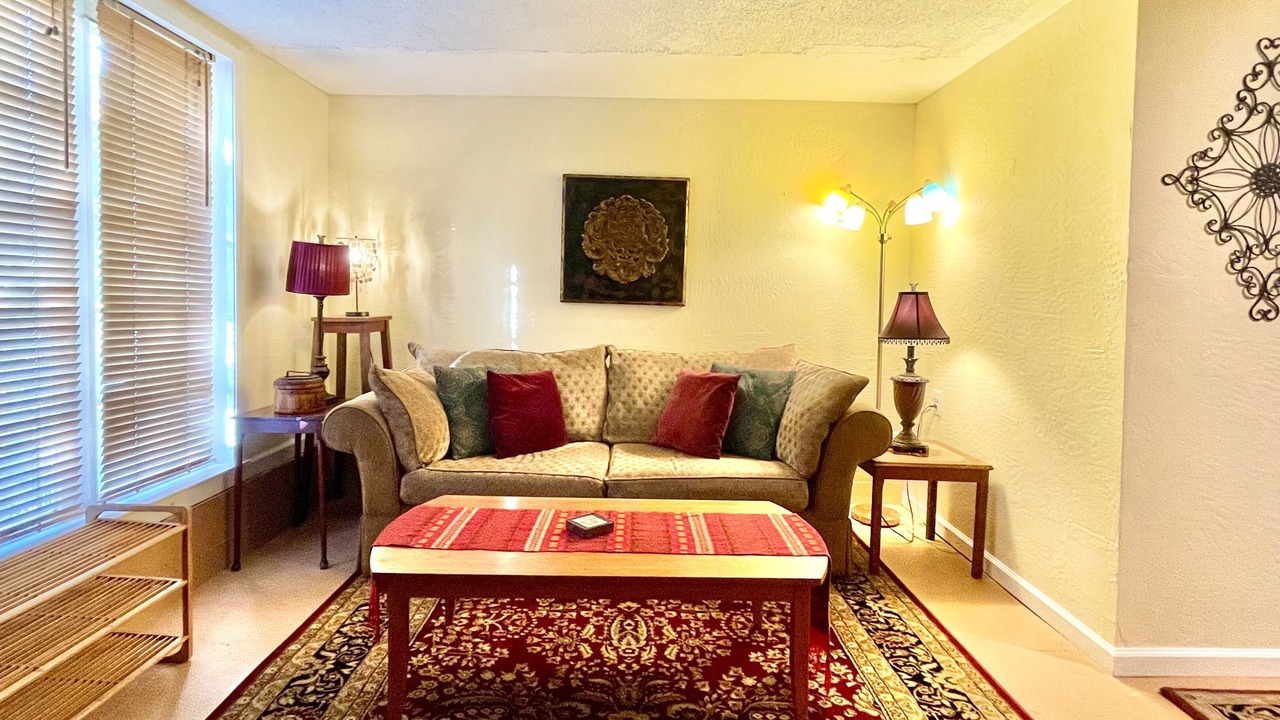 Photo of Livingroom in South Berkeley