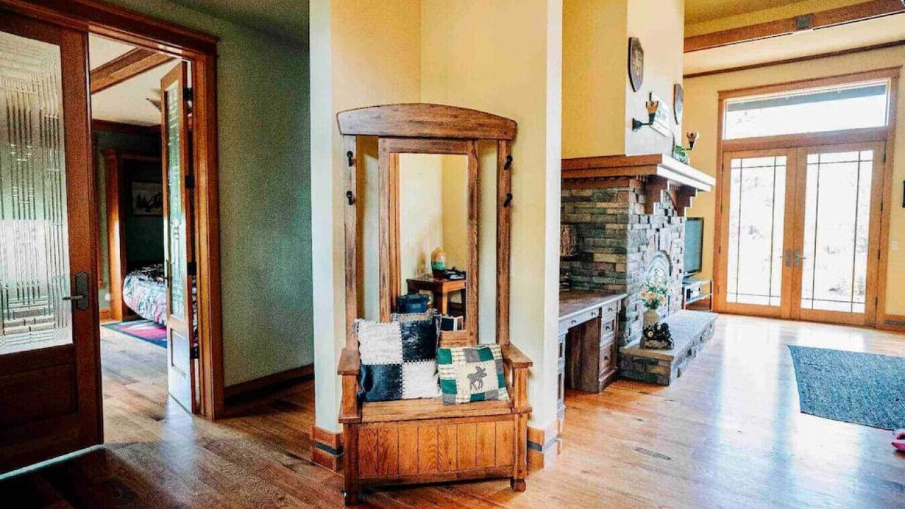 Photo of Livingroom in Gold Mountain