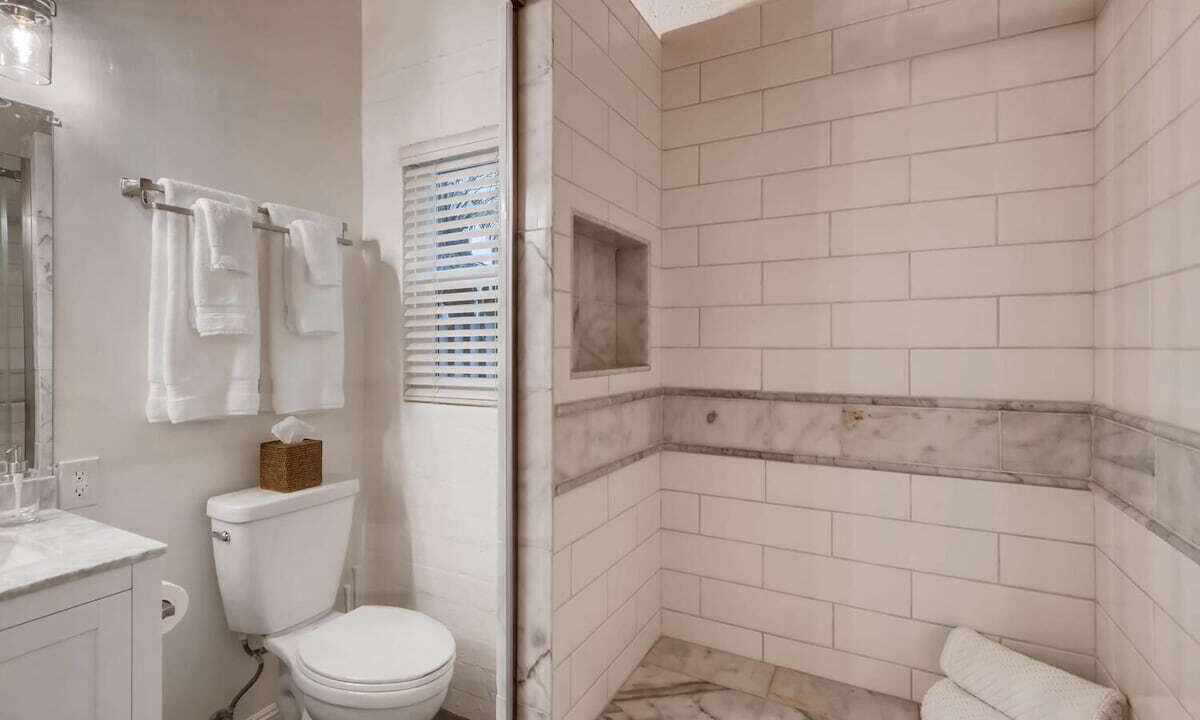Photo of Bathroom in South Mission Beach