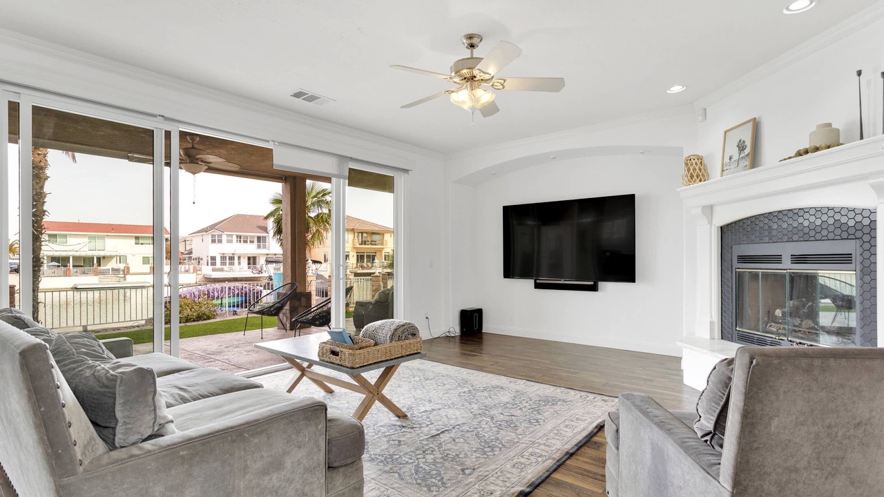 Photo of Livingroom in Victorville