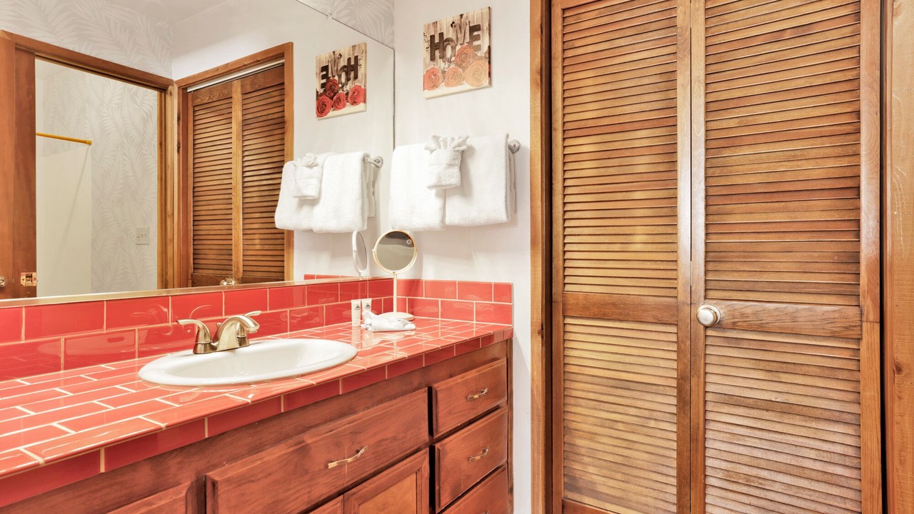 Photo of Bathroom in Whispering Forest