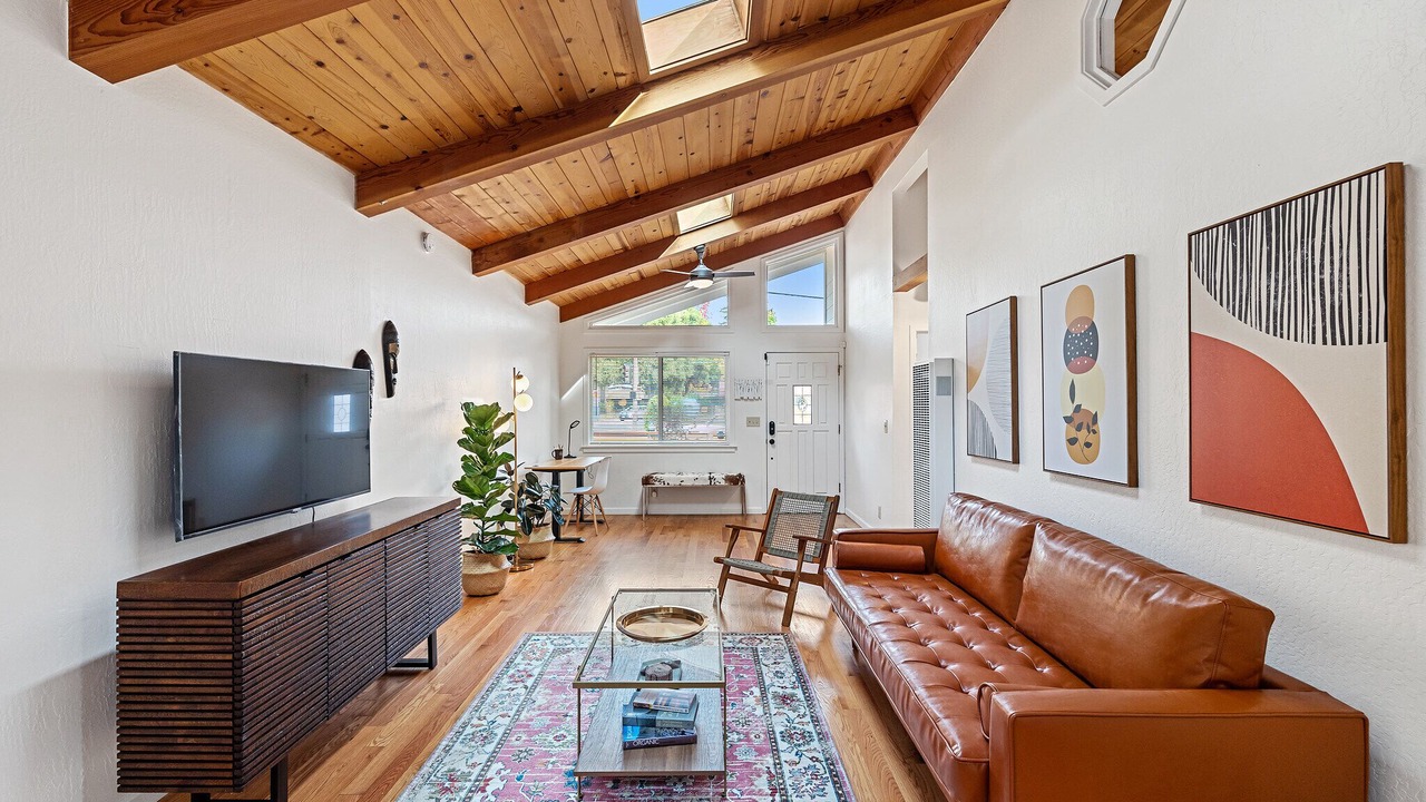 Photo of Livingroom in The Willows