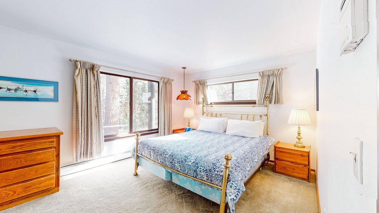Photo of Bedroom in Christmas Valley