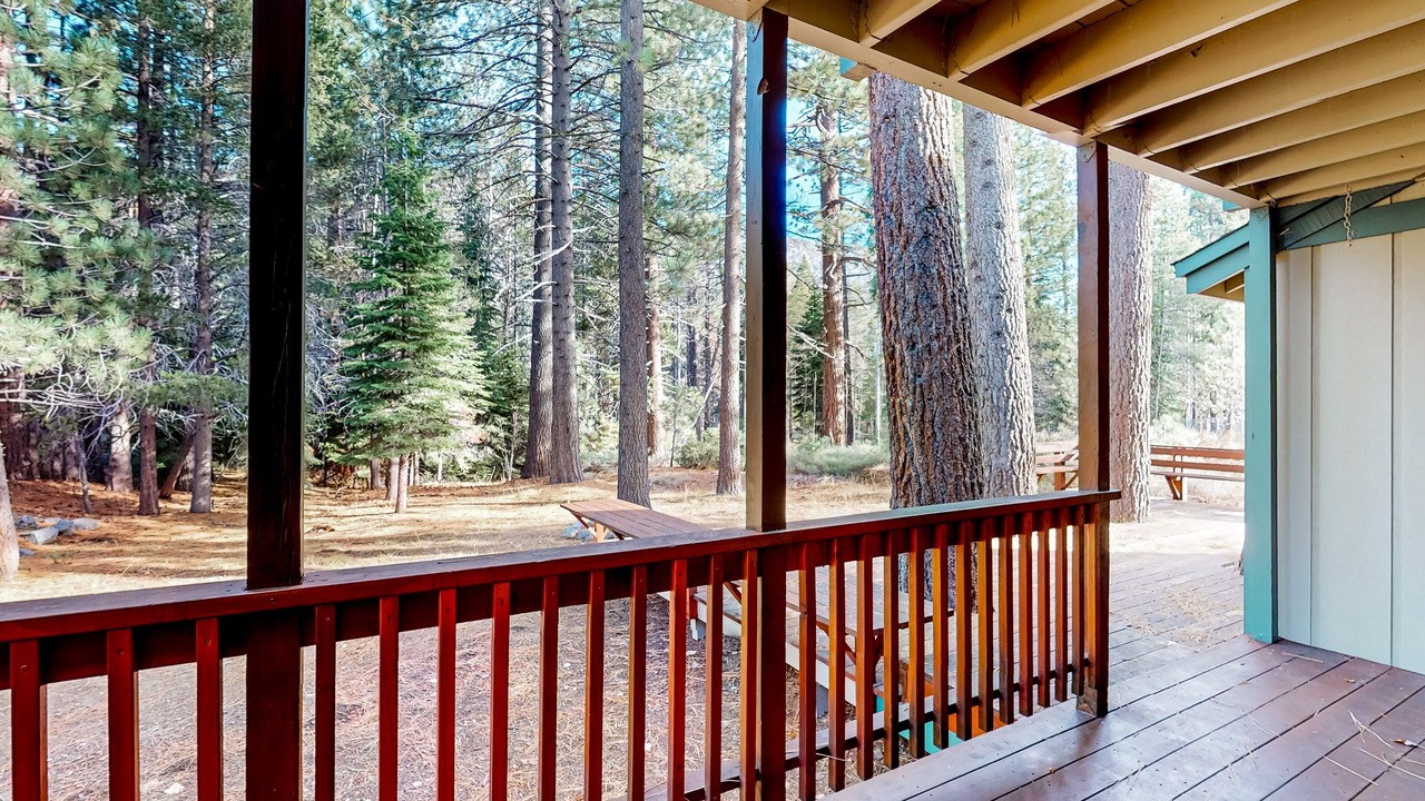 Photo of Patio Balcony in Christmas Valley