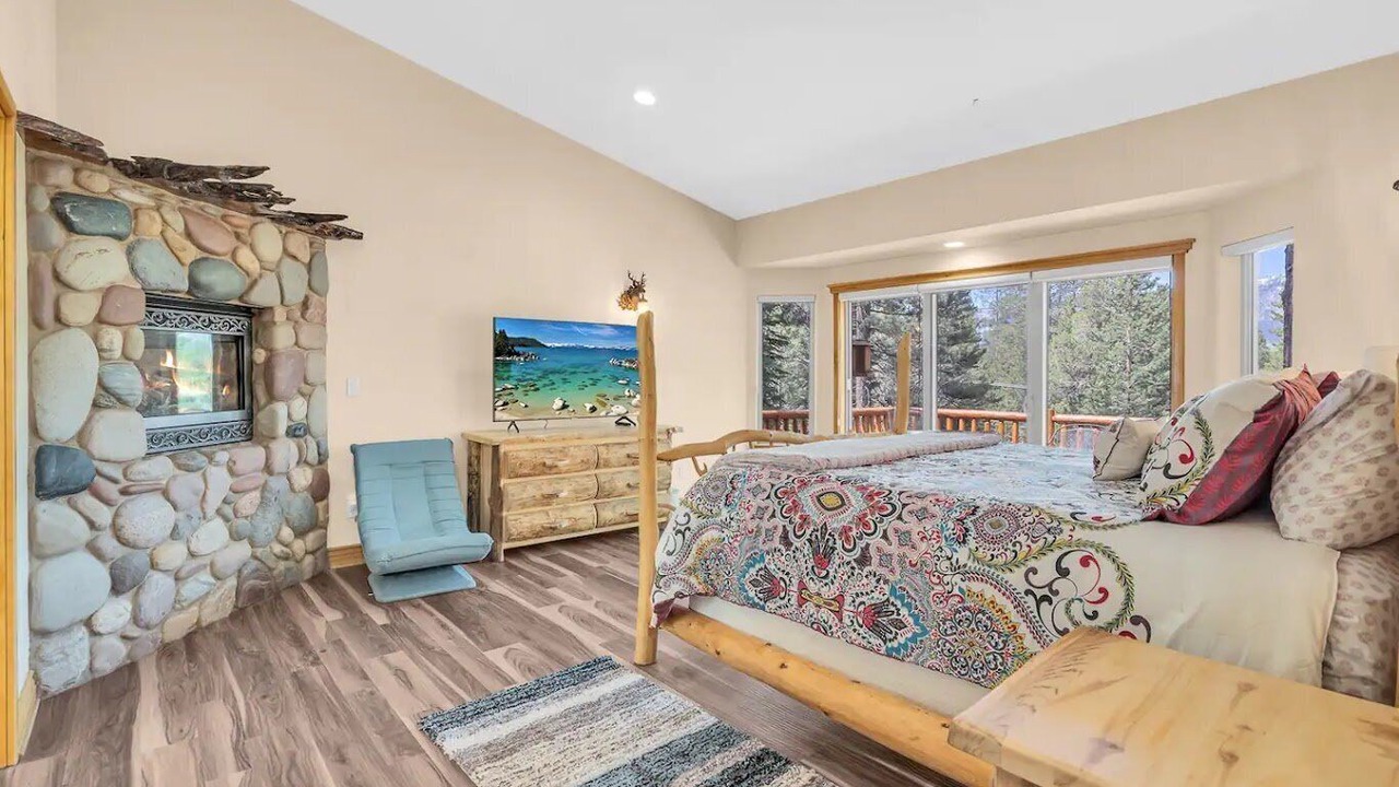 Photo of Livingroom in Country Club Estates