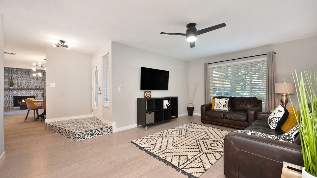 Photo of Livingroom in Sacramento