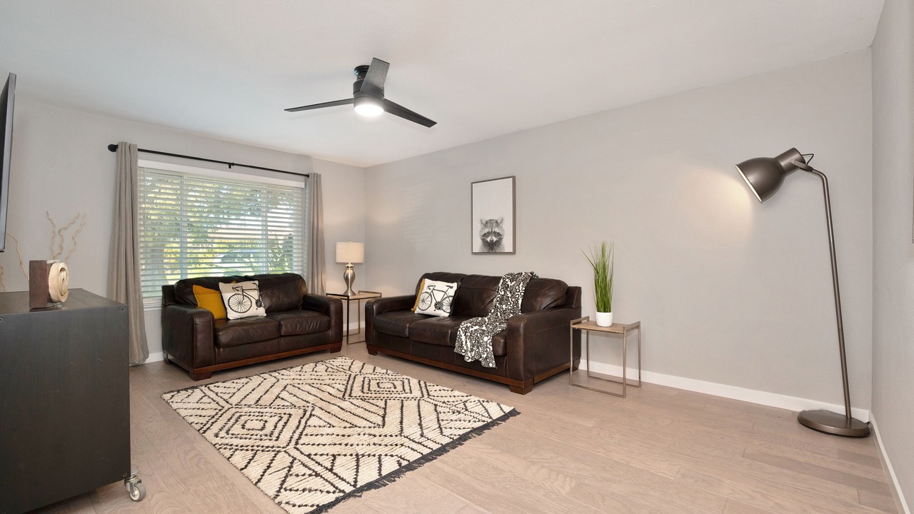Photo of Livingroom in Sacramento
