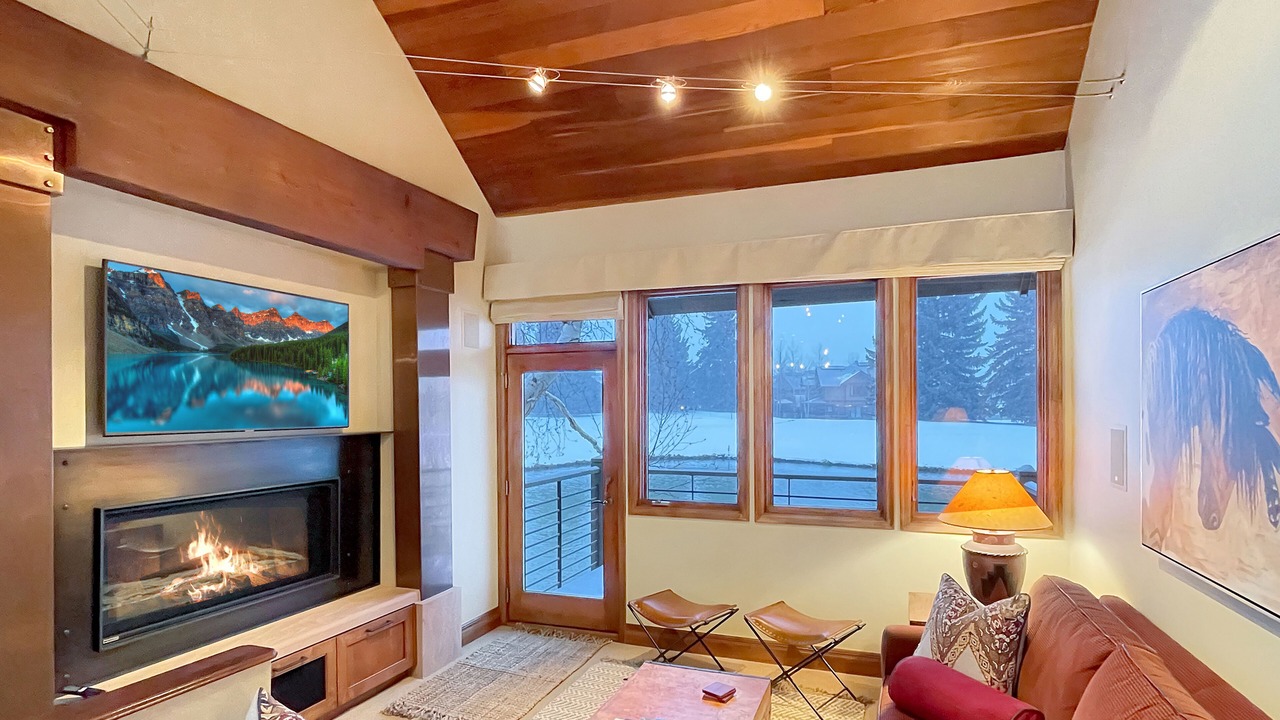 Photo of Livingroom in North Park City