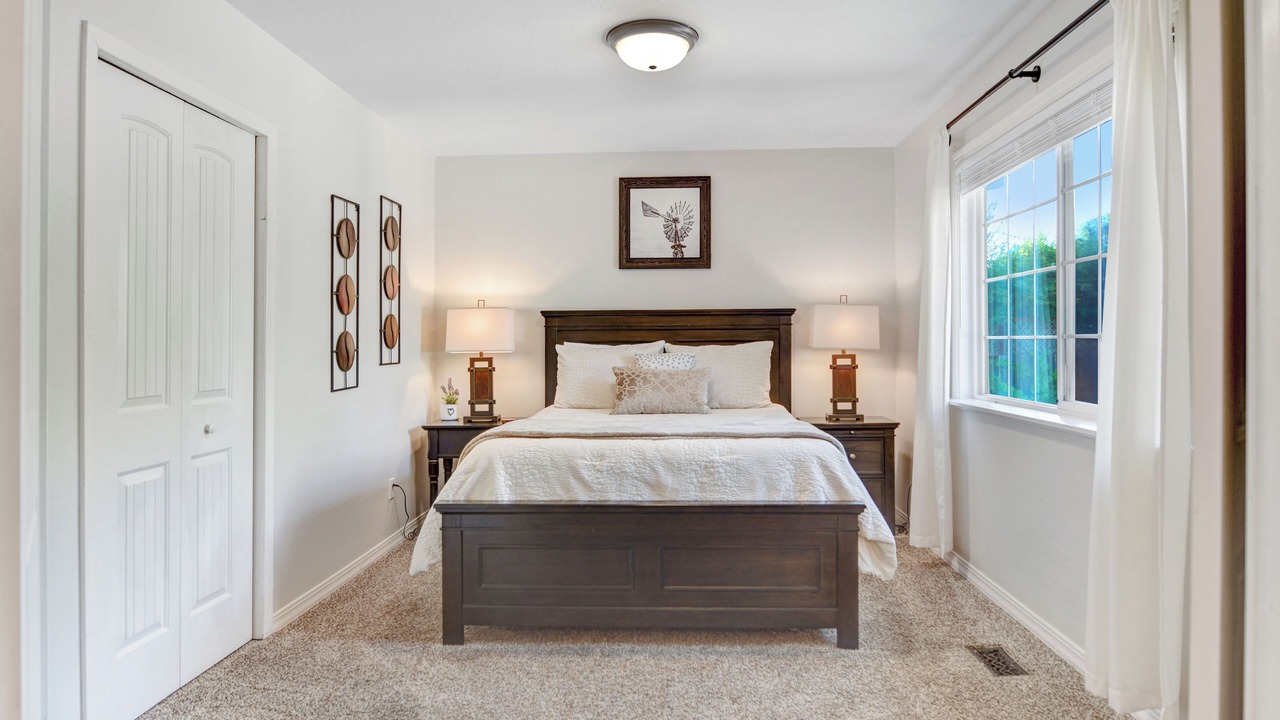 Photo of Bedroom in Boyes Hot Springs