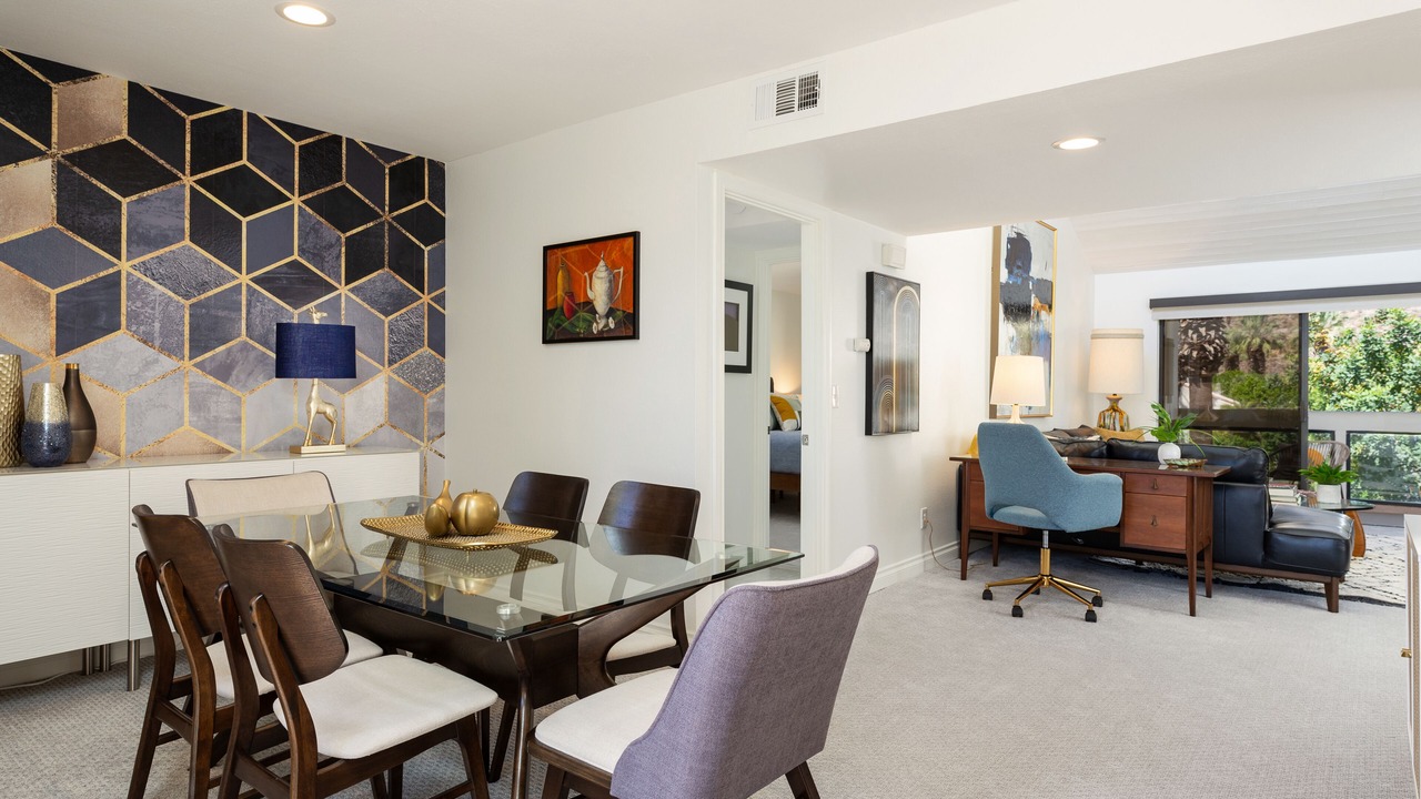 Photo of Bedroom in Canyon Corridor