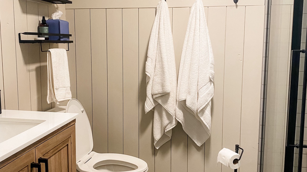 Photo of Bathroom in Wrightwood