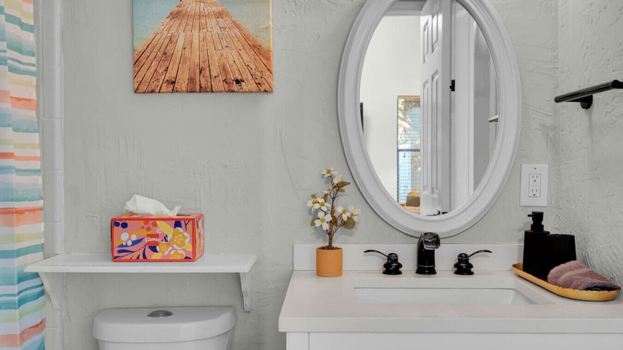 Photo of Bathroom in Dolphin's Cove