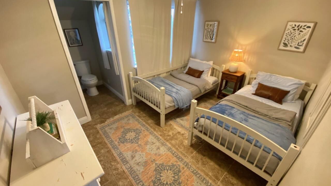 Photo of Bedroom in Junction