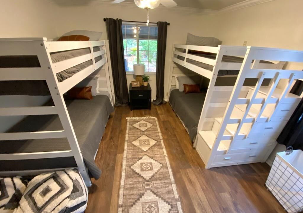 Photo of Bedroom in Junction