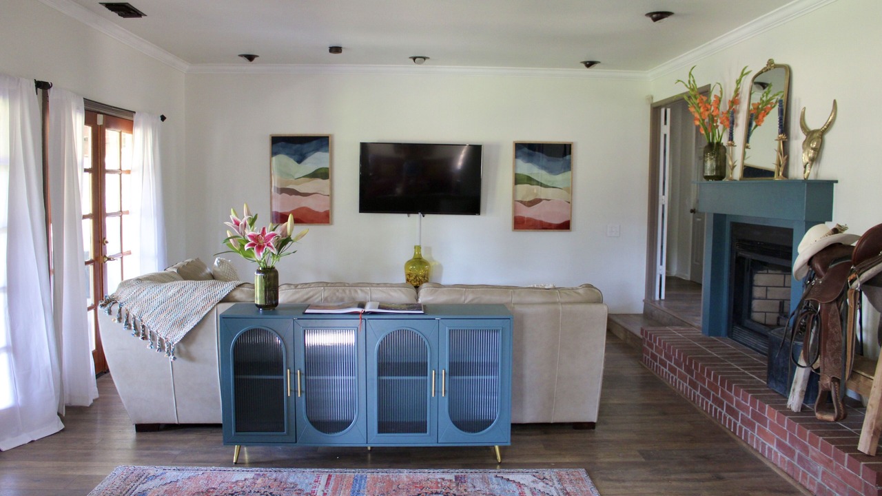 Photo of Livingroom in Junction