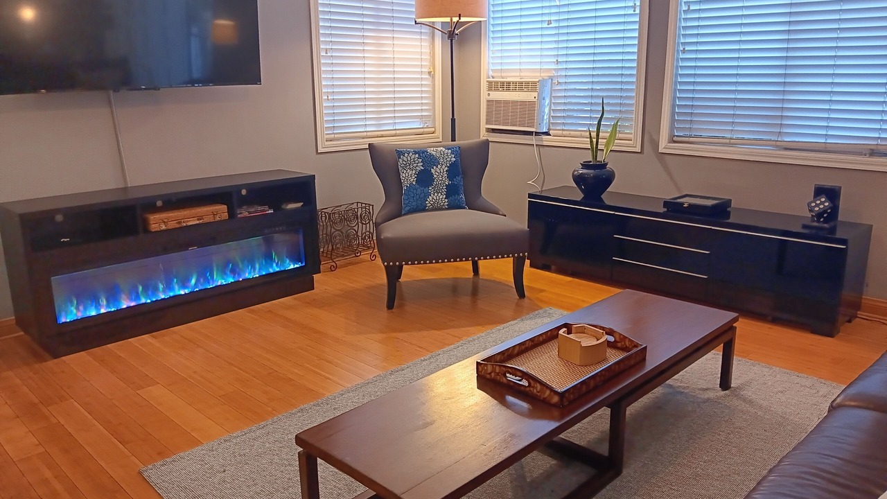 Photo of Livingroom in North Central