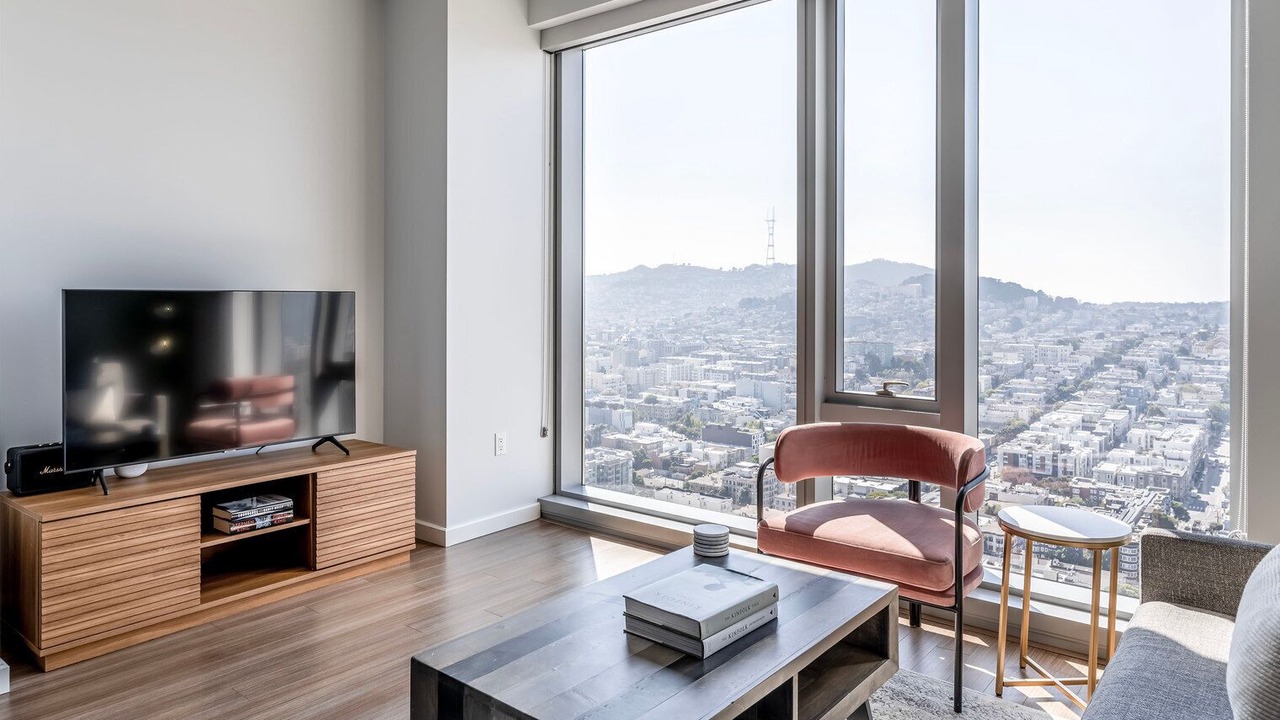 Photo of Livingroom in Civic Center