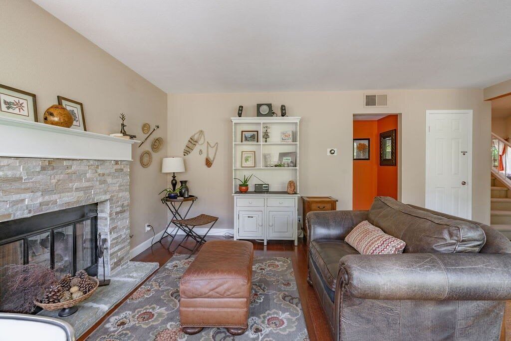 Photo of Livingroom in Carmel Valley