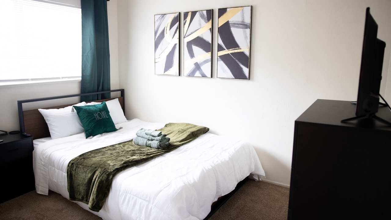 Photo of Bedroom in Clawson