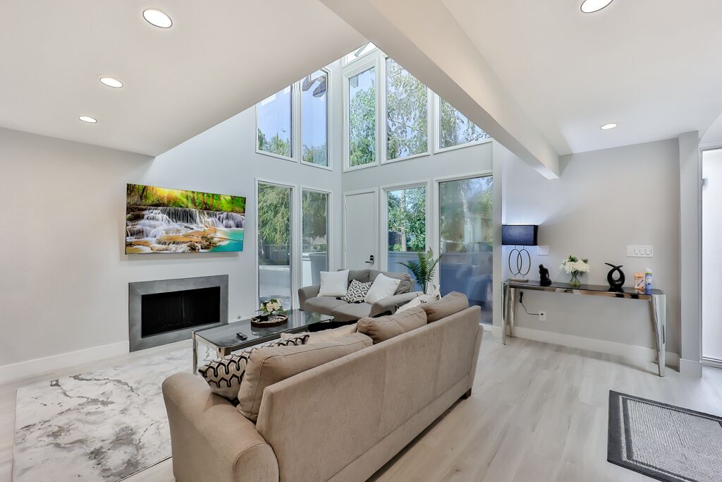Photo of Livingroom in The Willows