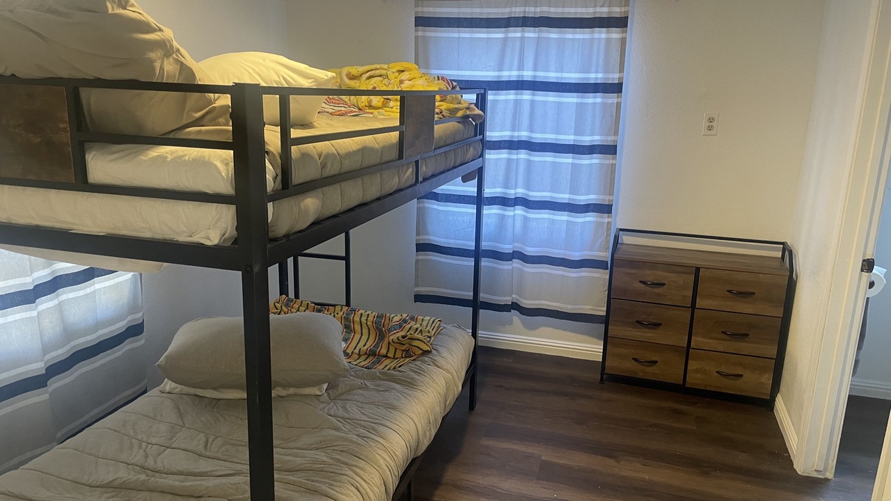 Photo of Bedroom in Springville