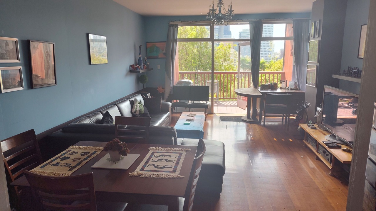 Photo of Livingroom in Telegraph Hill