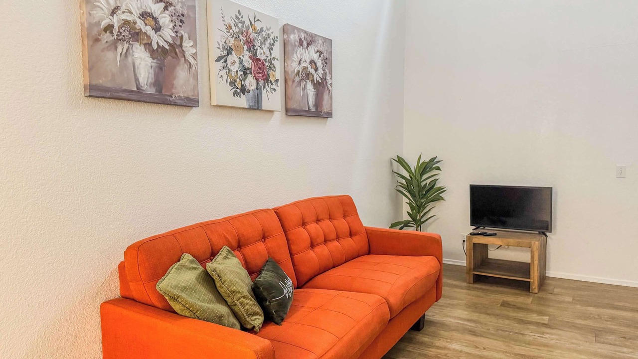 Photo of Livingroom in Cortez Hill