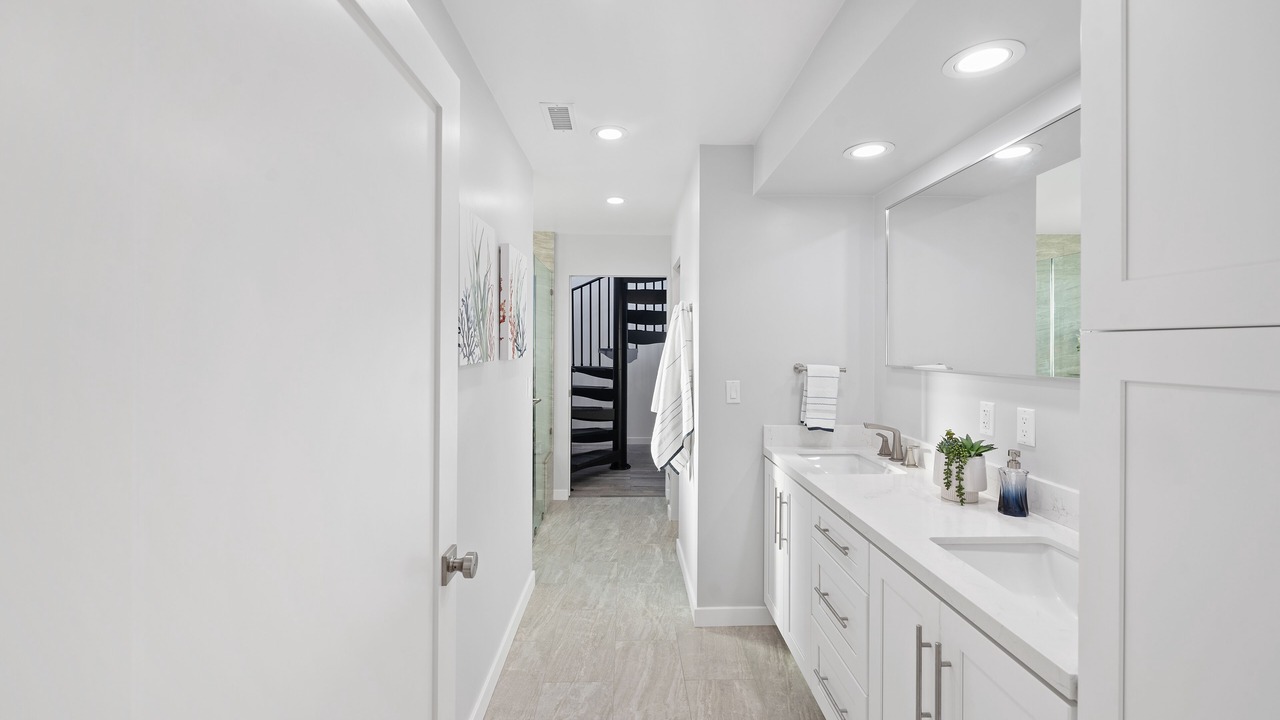 Photo of Bathroom in Old Towne