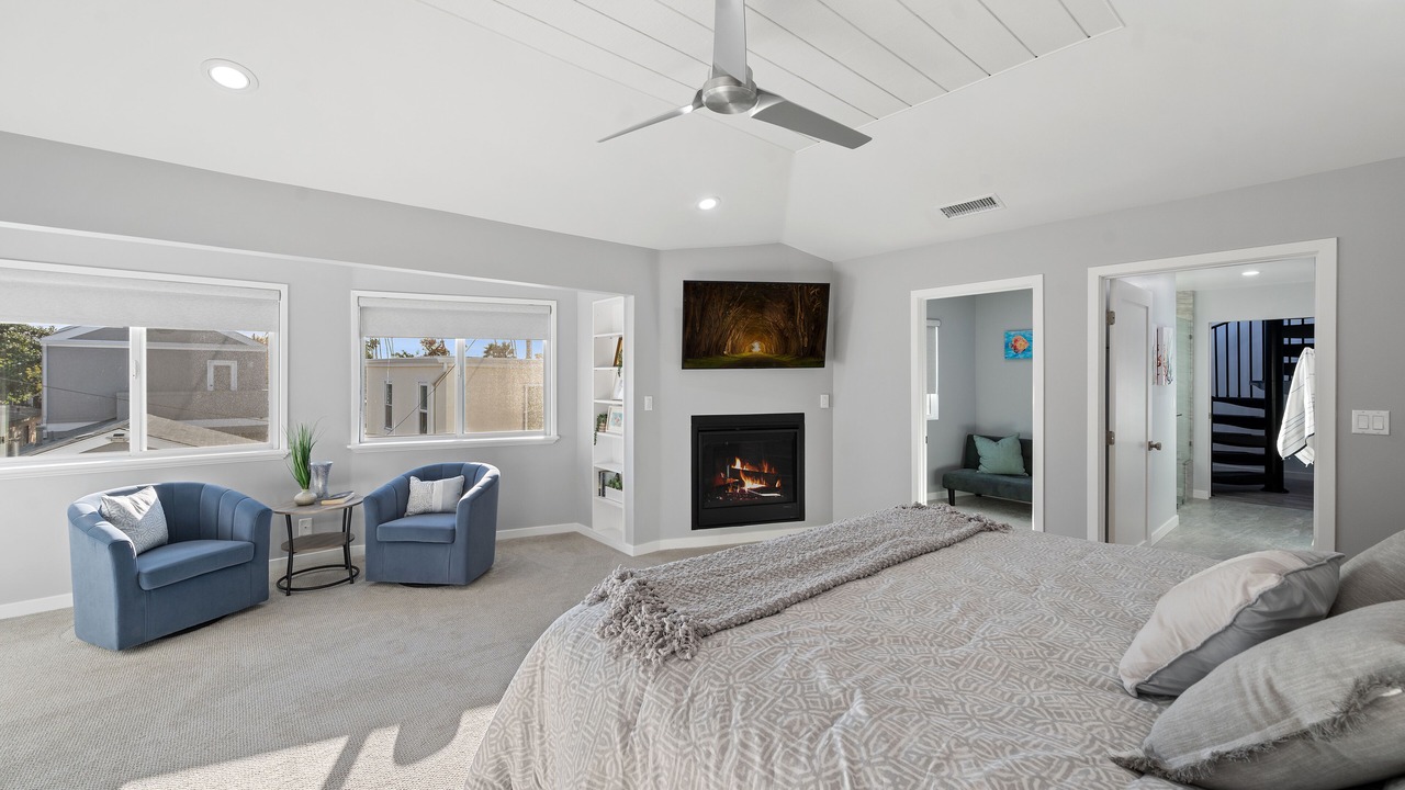 Photo of Livingroom in Old Towne