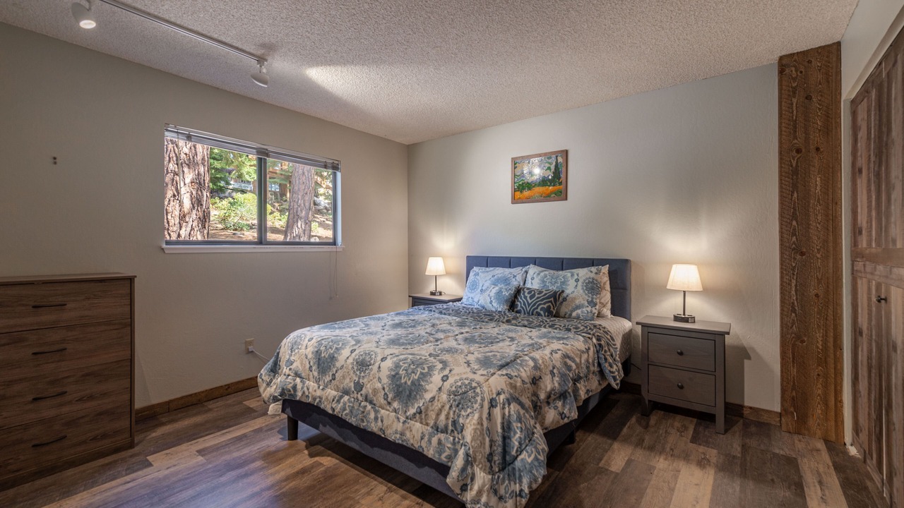 Photo of Bedroom in Ponderosa Palisades
