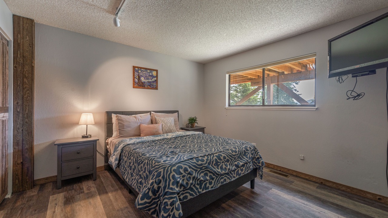 Photo of Bedroom in Ponderosa Palisades