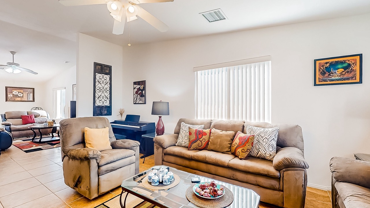 Photo of Livingroom in Desert Hot Springs