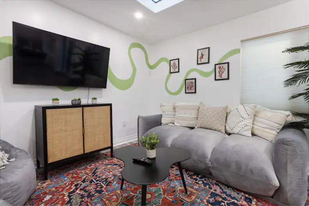 Photo of Livingroom in Hawthorne