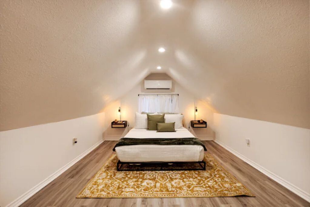 Photo of Bedroom in Hawthorne