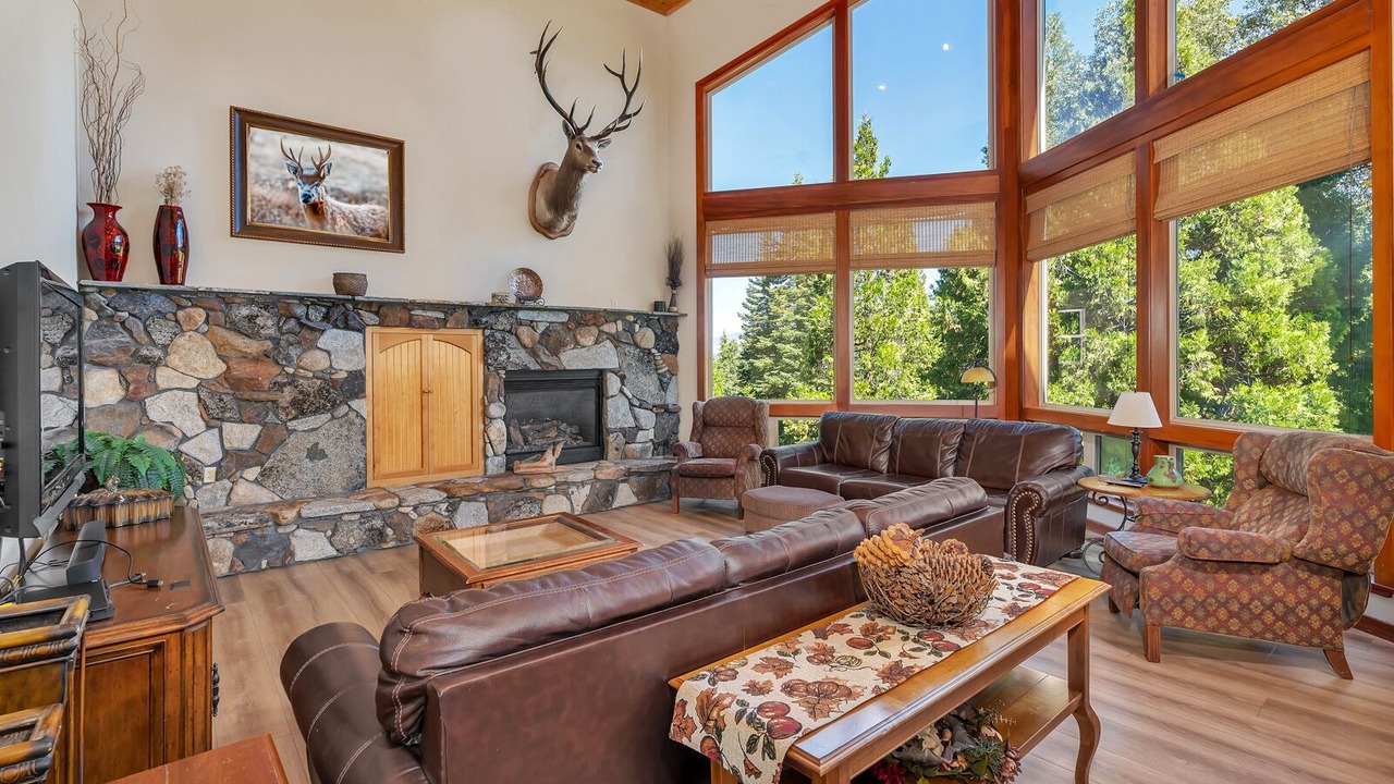 Photo of Livingroom in Granite Ridge