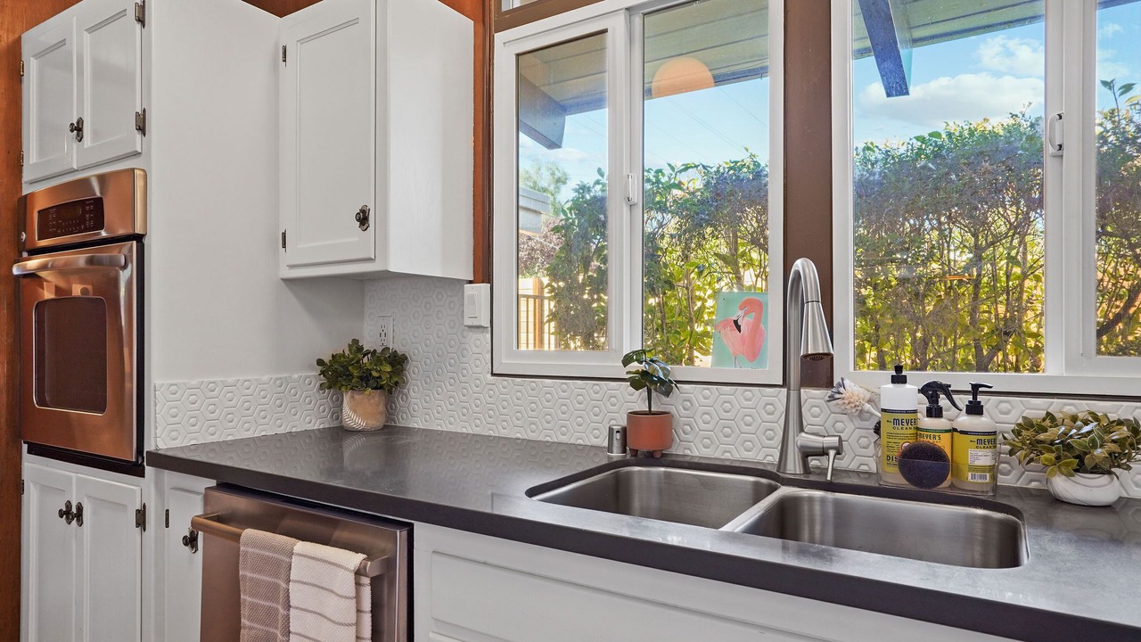 Photo of Kitchen in Southwestern Sacramento