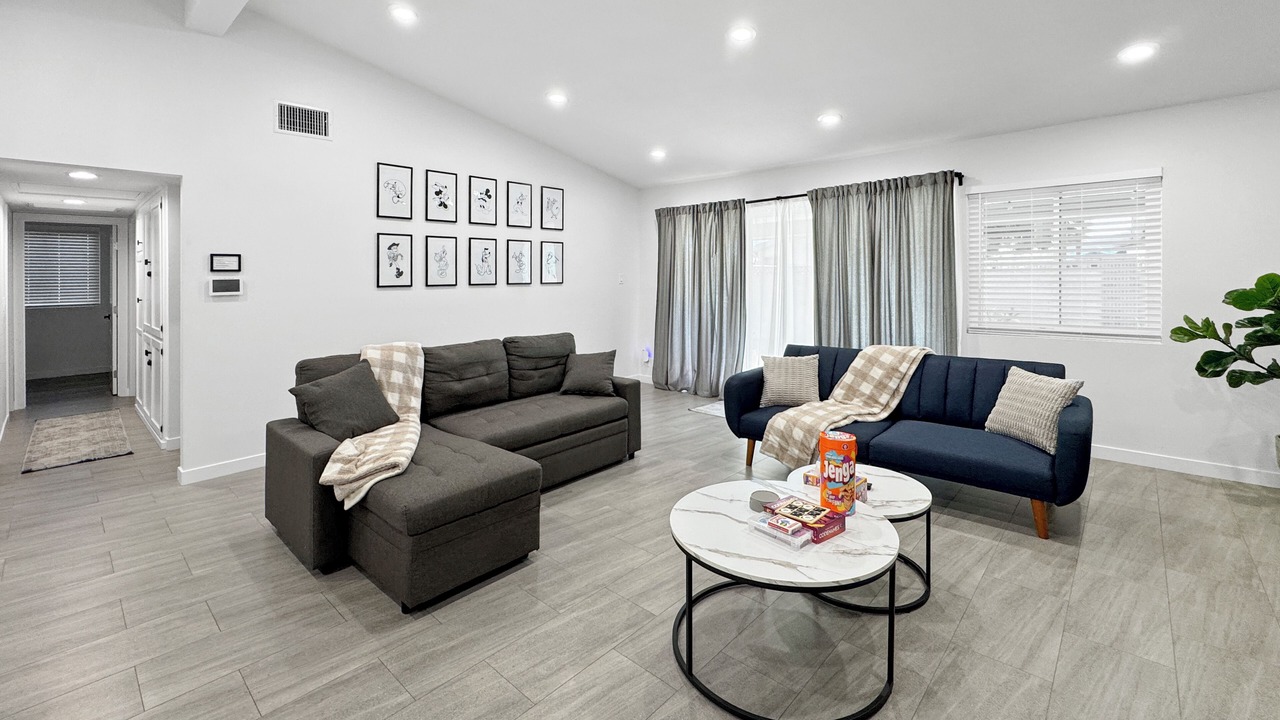 Photo of Livingroom in Southwest Anaheim