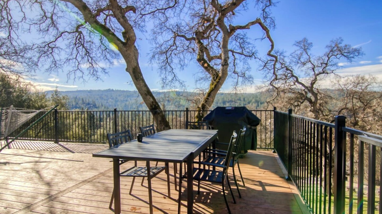 Photo of Outdoor in Groveland
