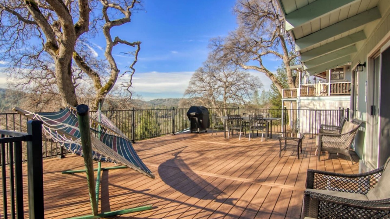 Photo of Outdoor in Groveland