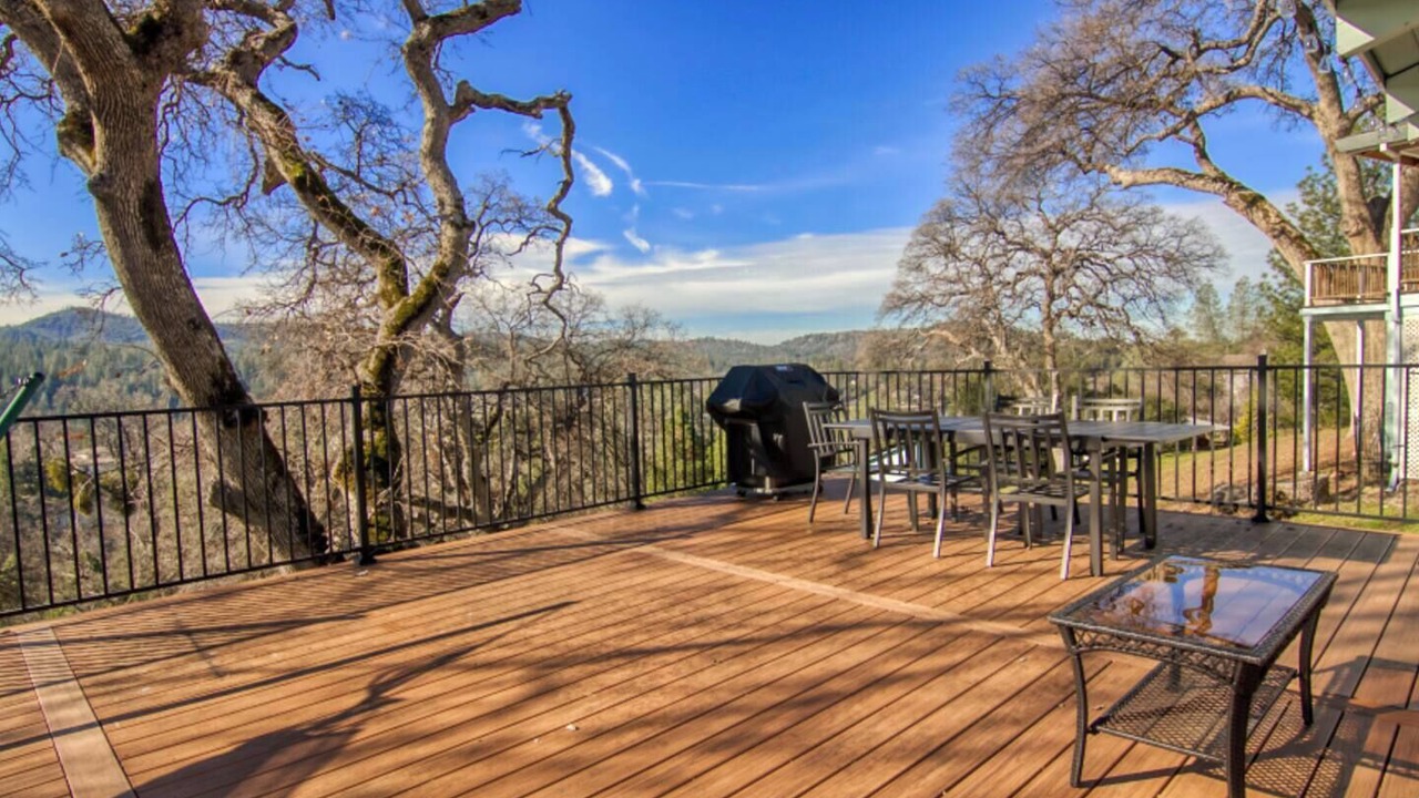 Photo of Outdoor in Groveland