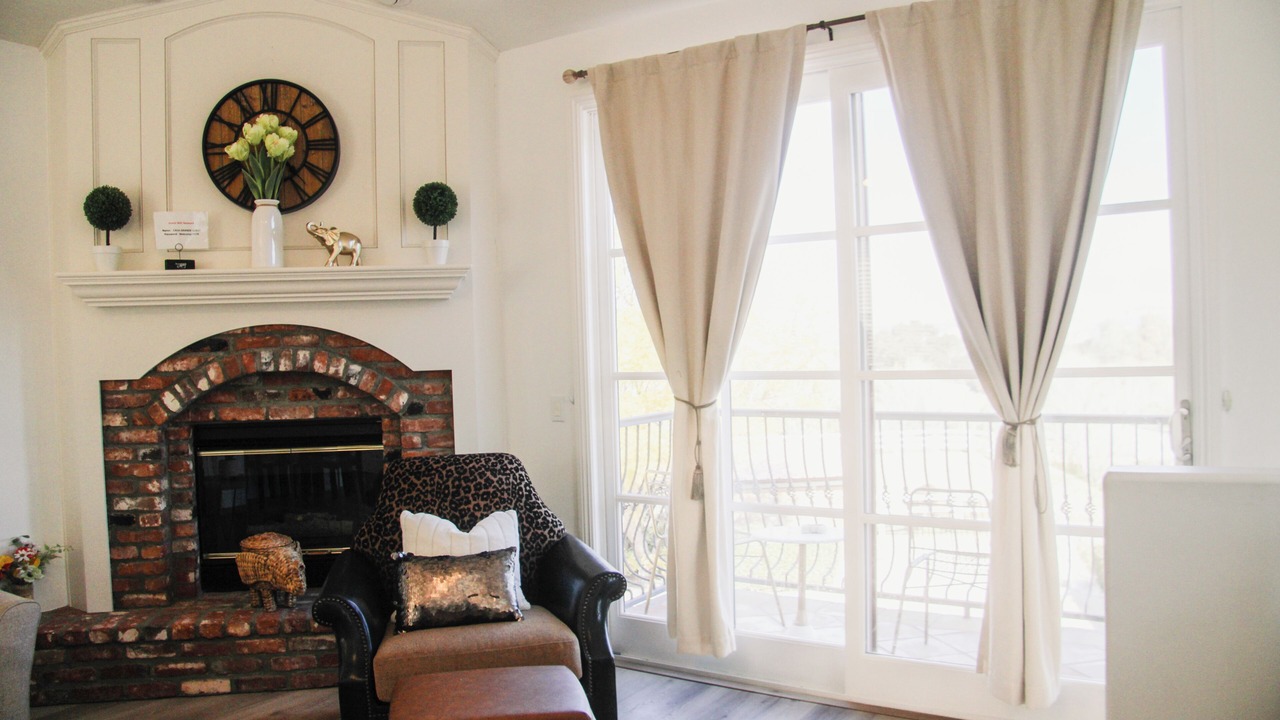 Photo of Livingroom in Canyon Country