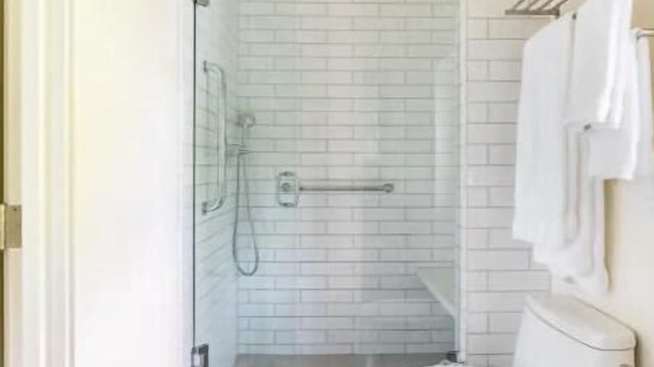 Photo of Bathroom in East San Roque