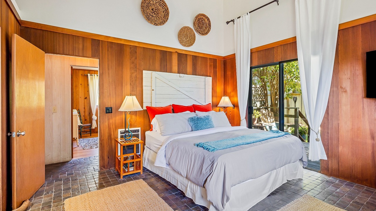 Photo of Bedroom in Timber Cove
