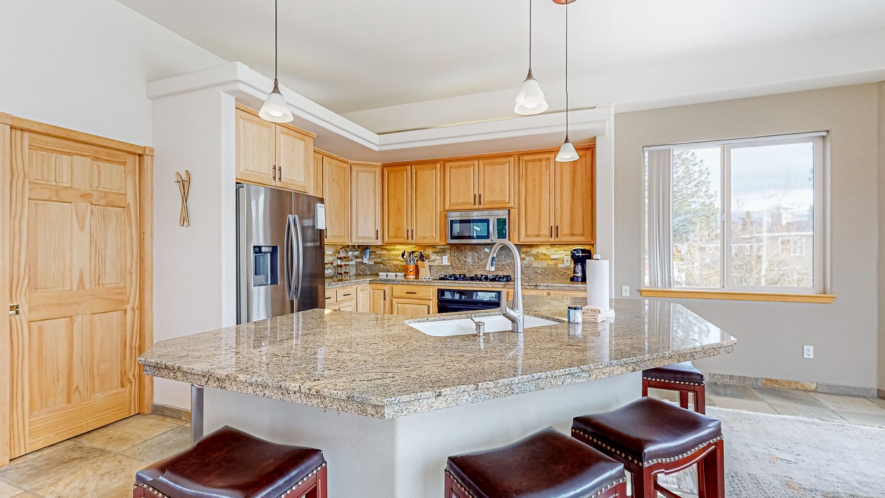 Photo of Kitchen in Tahoe Keys